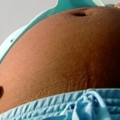 Homem é preso suspeito de agredir a esposa grávida em RO