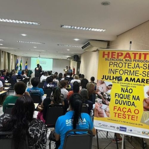 Ações de conscientização contra a hepatite e combate à desinformação são executadas pelo Município