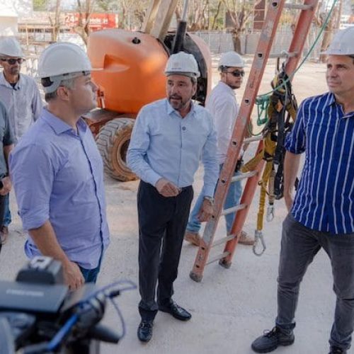 Prefeito apresenta obras do novo terminal para o ministro dos Transportes, Renan Filho, e senador Confúcio Moura