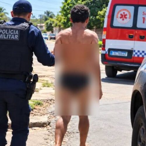Homem com comportamento alterado caminha de cueca em via pública e é socorrido pelo SAMU em RO