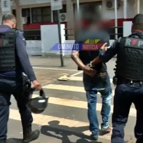 Homem é preso após tentar enforcar a própria mãe e mentir identidade em Cacoal (RO)