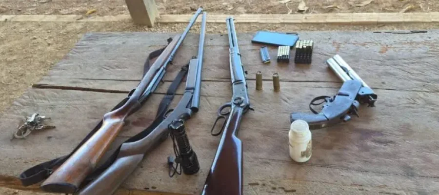 Homem é preso com arsenal em balneário no distrito de Candeias do Jamari