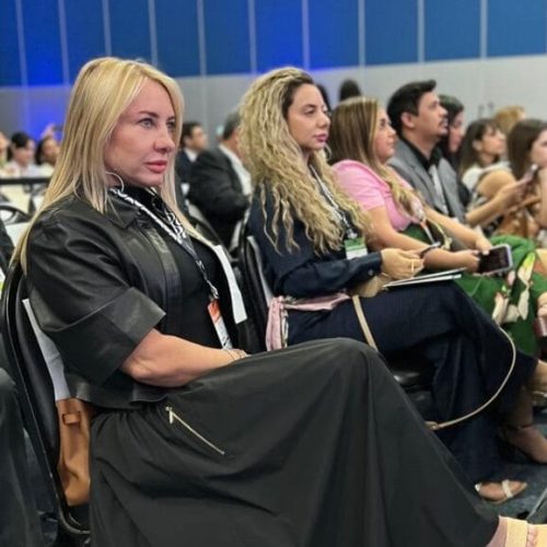 Ieda Chaves defende a transformação da educação brasileira durante a Conferência da Unale