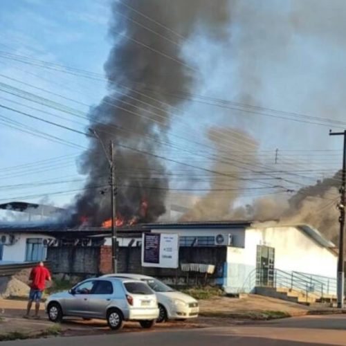 Incêndio atinge sede do SAAE em Cacoal e compromete serviços