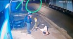Jovem sofre tentativa de homicídio a faca e pede socorro em frente a residencial em Porto Velho