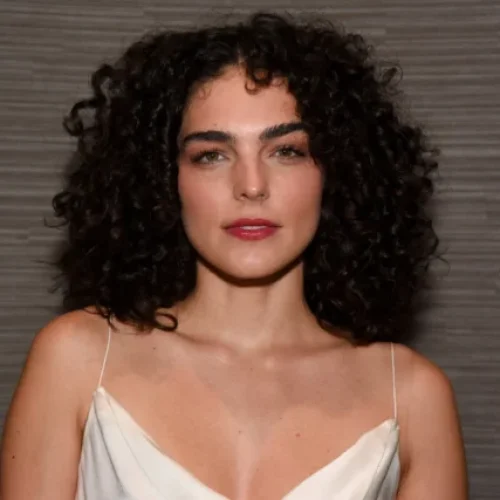 Julia Konrad está no elenco do filme “Meu Sangue Ferve Por Você”