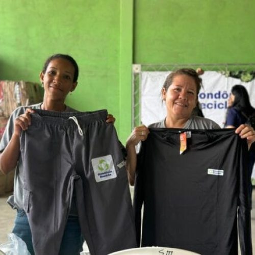 Catadores de materiais recicláveis de Jaru são contemplados com equipamentos de proteção individual do projeto Rondônia Recicla