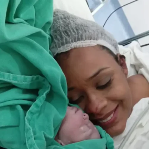 “Sou mãe de um milagre”, diz mulher que teve bebê após acidente em AL