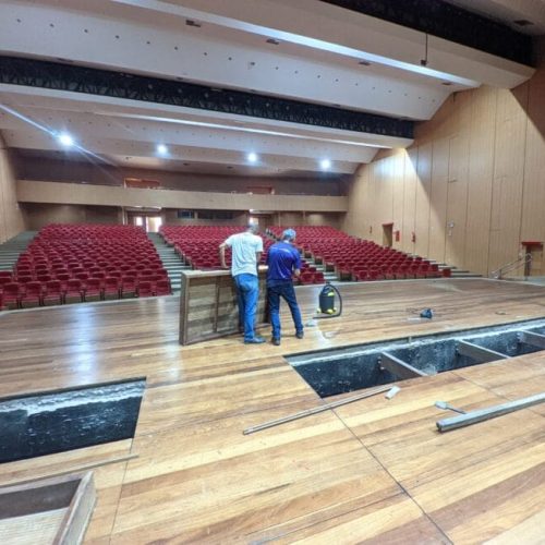 Governo de RO realiza manutenção do palco do Teatro Estadual Palácio das Artes