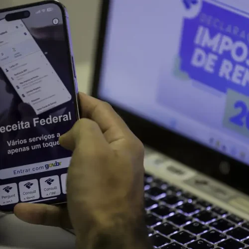 Receita paga nesta sexta-feira quarto lote de restituição do IR