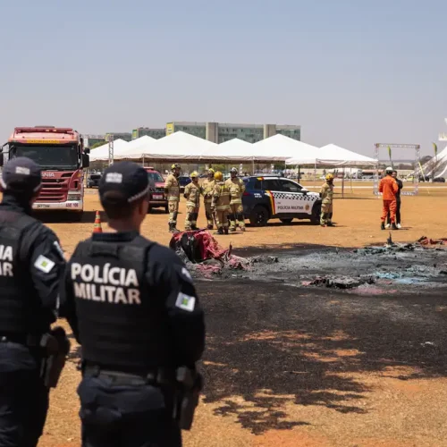 Polícia prende suspeito de incendiar banheiros químicos na Esplanada