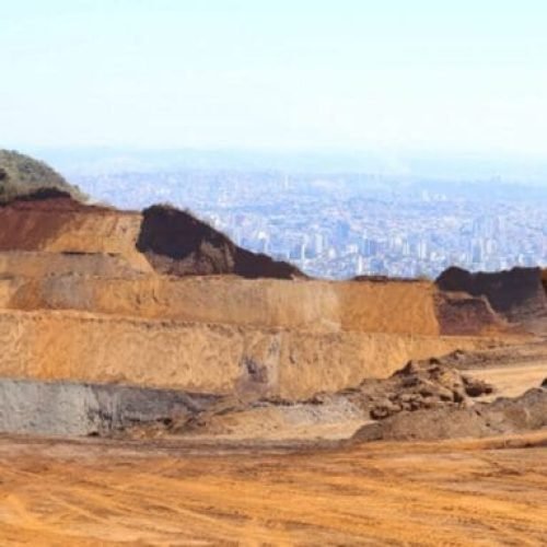 Mineradoras registram alta no 1º trimestre e criticam imposto seletivo