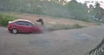 Motociclista é arremessado em violenta colisão no bairro Aeroclube em Porto Velho