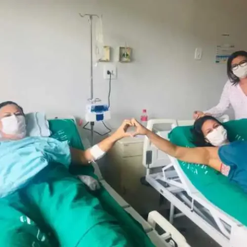 Mulher doa rim para irmã que lutava contra doença renal há mais de 3 anos em RO: ‘foi um ato de amor’