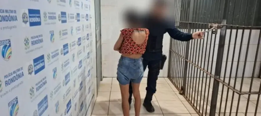 Mulher é presa por furtar 3 mil reais de idoso em RO