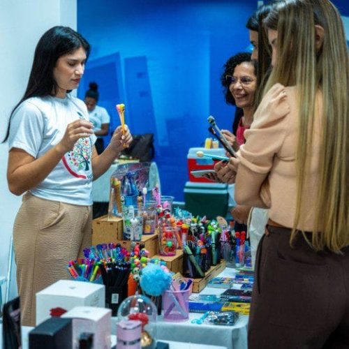 Palestra “Vendendo ao coração” capacita empreendedoras para o mercado de trabalho