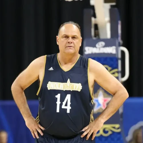 Jogador de basquete Oscar Schmidt morre aos 68 anos