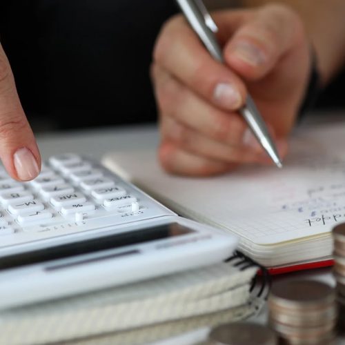 Inadimplência atinge mais de 699 mil rondonienses e quitar dívidas é prioridade no segundo semestre, revela Serasa