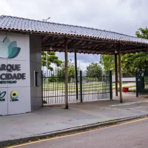 Parque da Cidade fecha para montagem do Natal Porto Velho Luz