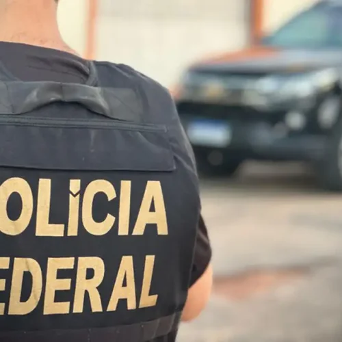 Funcionários e ex-funcionários da Caixa são alvos de operação da PF