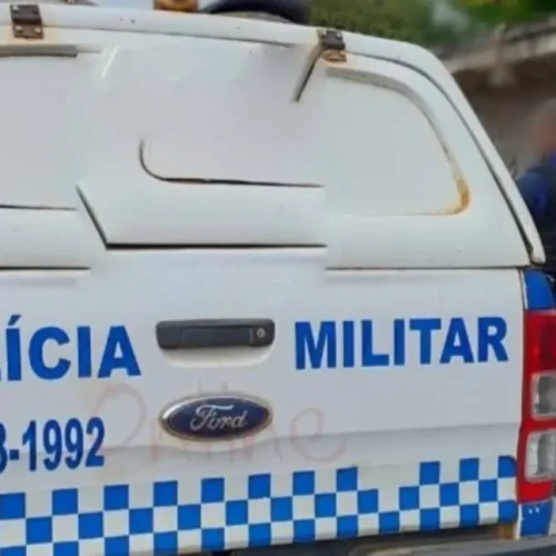 Assaltantes fingem ser membros de facção para roubar casal no Espaço Alternativo