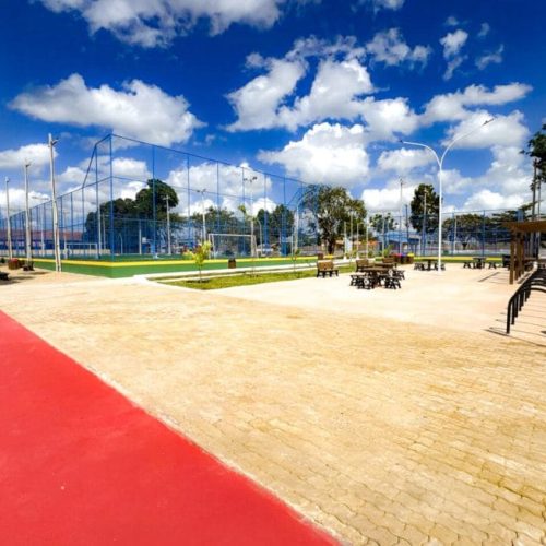 Obra de revitalização da praça no distrito de Vista Alegre do Abunã está em fase de conclusão