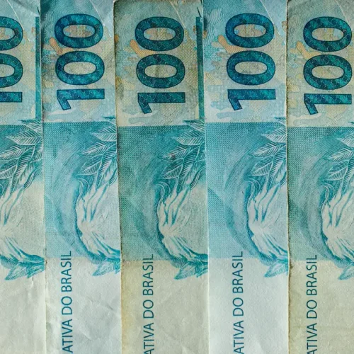 Caixa paga Bolsa Família de julho a beneficiários com NIS de final 4