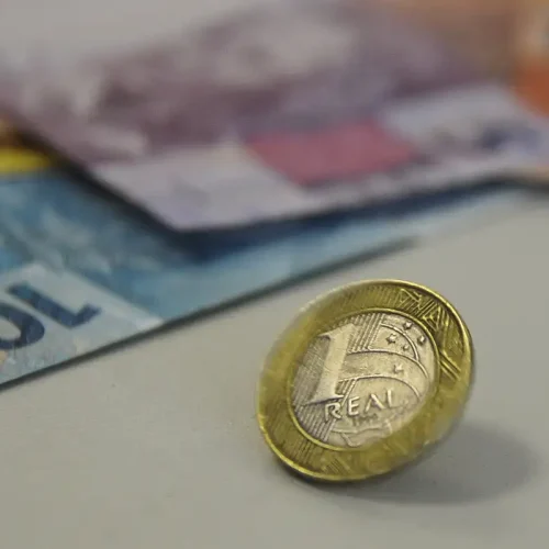 Receita paga lote da malha fina do Imposto de Renda nesta segunda