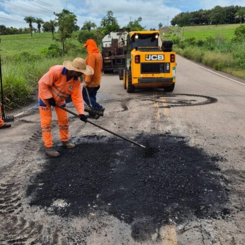 RO-383 entre Santa Luzia d’Oeste e Rolim de Moura passa por manutenção e motoristas devem dirigir com atenção redobrada