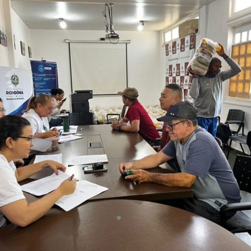 Governo de RO volta a atender profissionais do Porto de Porto Velho com cestas básicas para mitigar efeitos da estiagem