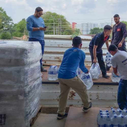 Governo de RO distribui água potável para comunidades indígenas de Guajará-Mirim e famílias de Espigão do Oeste