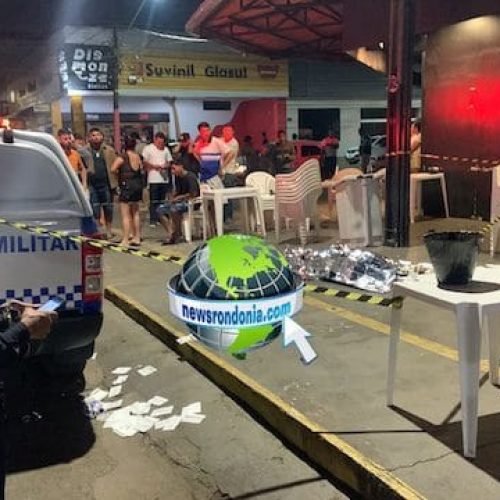 Câmera de segurança flagra assassinato a tiros em bar no centro de Porto Velho