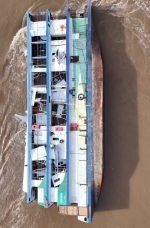 VÍDEO: Barco Walter Bártolo tomba no rio Mamoré; não há vítimas