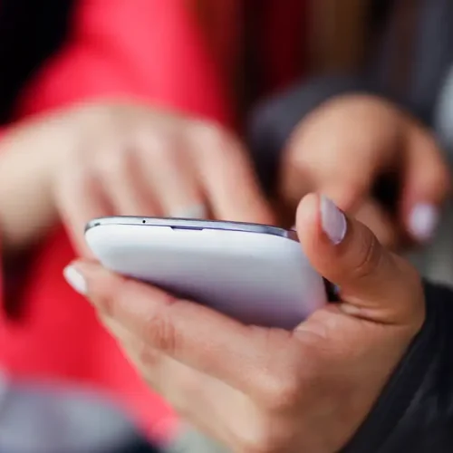 Polícia Civil investiga rede social por apologia à violência digital