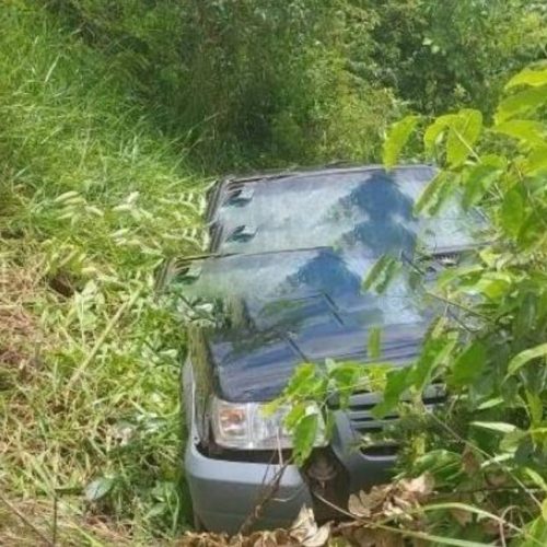 Veículo capota na rodovia RO-135 em Alta Floresta do Oeste