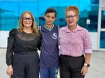 A professora Maria Luzia salientou a dedicação e o crescimento do estudante ao longo dos últimos anos