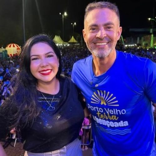 Prefeito Léo Moraes negocia espaço na gestão municipal para atrair Cristiane Lopes ao Podemos