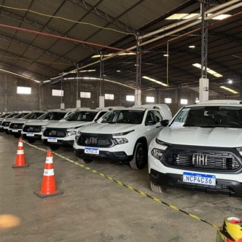 Governo de RO realiza entrega de 45 novas caminhonetes para o Departamento de Trânsito